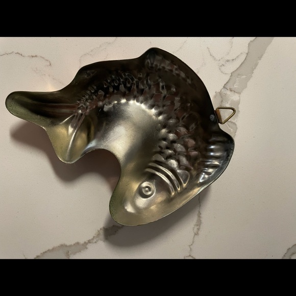 Vintage Copper Fish Mold - Small - Picture 2 of 2